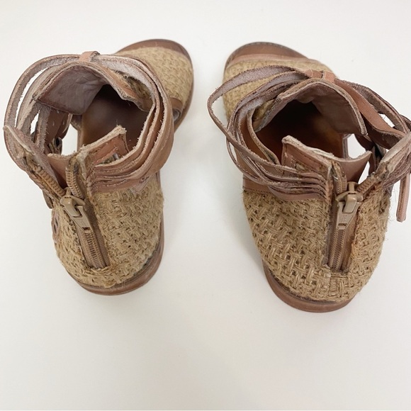 New! Roan by Bed Stu Gladiator Style Sandals in Pecan - Picture 5 of 6